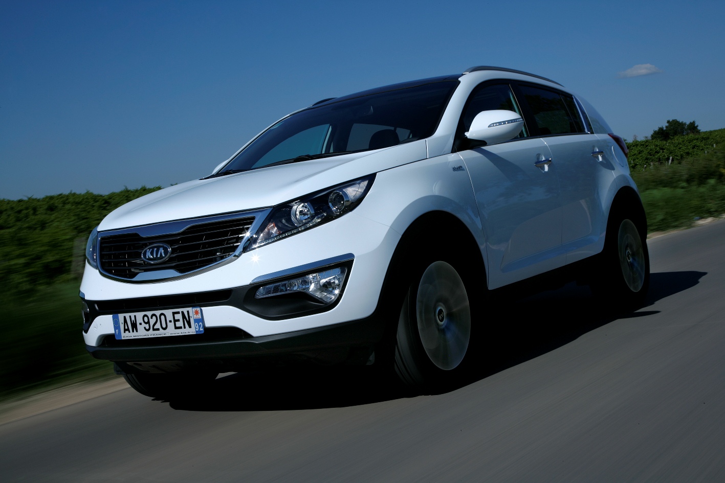 Jak obniżyć spalanie – co zrobić, żeby samochód mniej palił – wyższe ciśnienie w oponach ile można zyskać? Kia Sportage