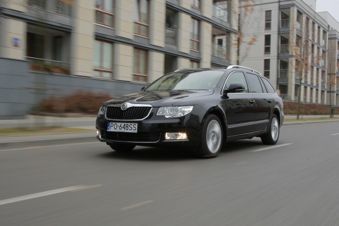Skoda Superb Combi - przód