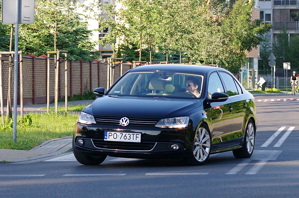 Volkswagen Jetta -przód